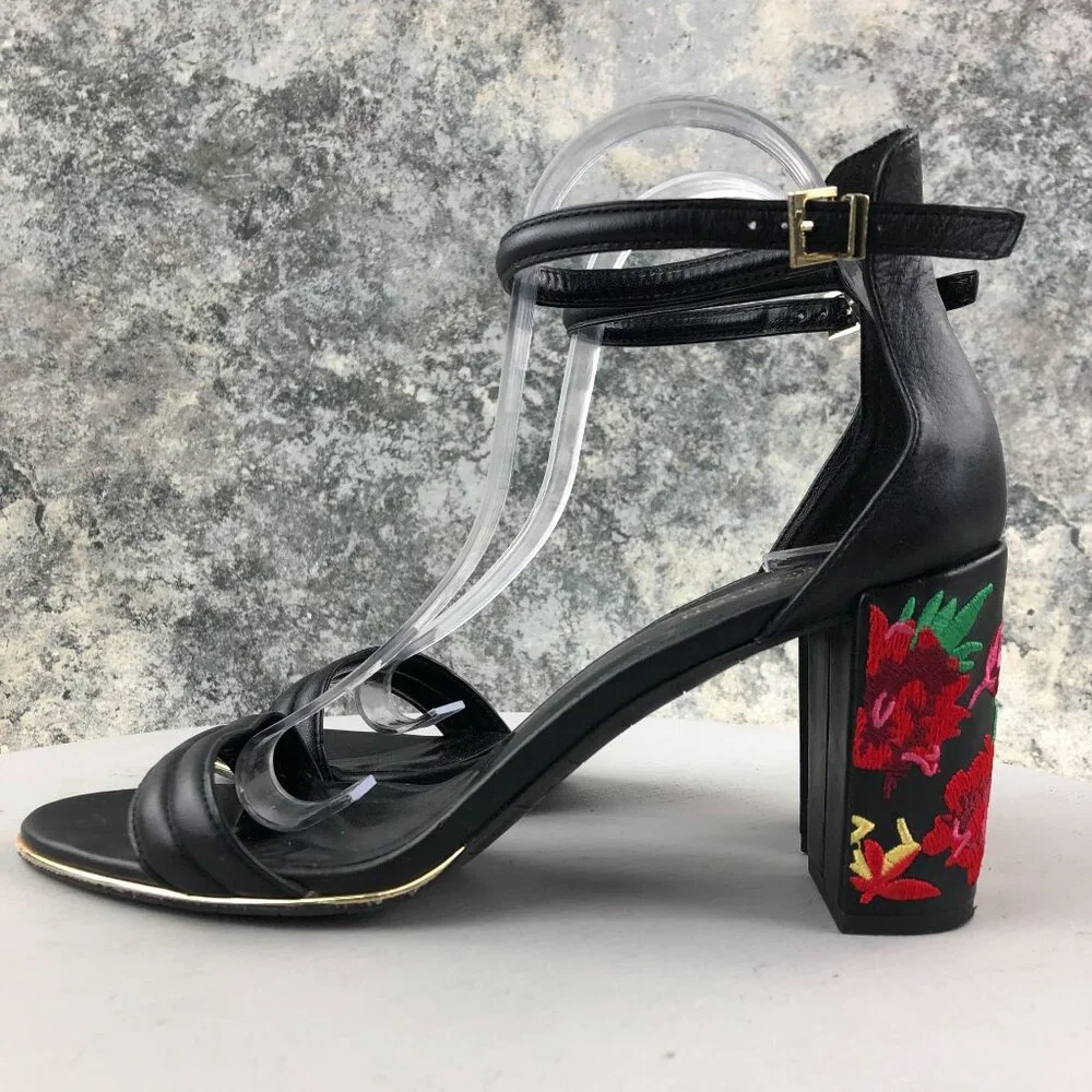 Kenneth Cole Reaction Women's Size 9.5M Lolita2 Black Leather Floral Sandals